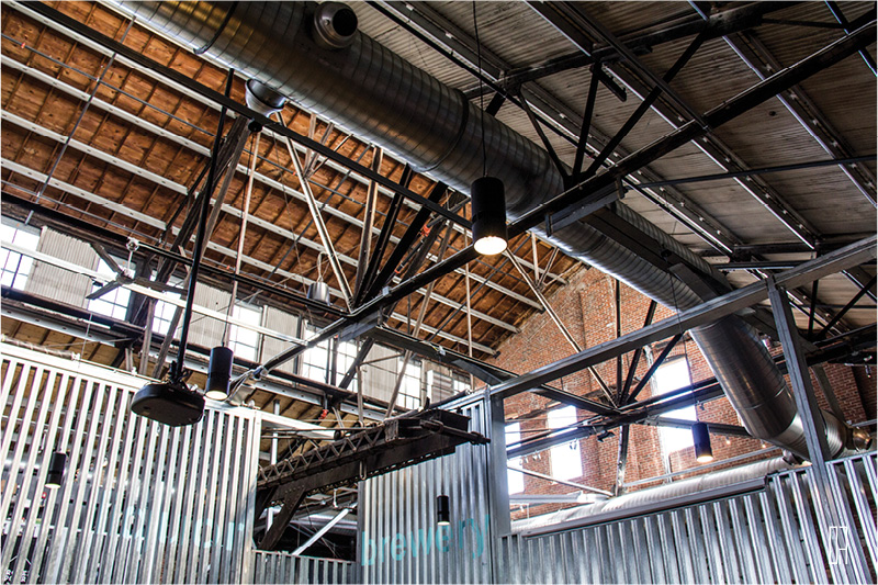 สถาปัตยกรรมพลิกแหล่งอุตสาหกรรม ให้เป็นย่าน Hangout มัน ๆ ที่ RINO Art District, Denver